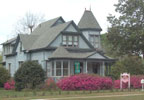 Luverne, Alabama (AL) Bed & Breakfast: 100 year old Queen Anne Victorian newly renovated with beautifully appointed rooms with private baths. Hi-speed internet available, TV/Cable/DVD/VCR in each room. Full Southern Style breakfast available everyday. Located on the Get-Away highway. The Camellia House is only 90 minutes from Destin and Fort Walton.