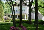 Ashville, Alabama (AL) Bed & Breakfast: Three guest rooms, with antiques and claw foot tubs, await your arrival. A full-cooked breakfast is served each morning. Fireplaces in the parlor and dining room or rocking chairs on the wide wraparound porches can quickly become your spot to sit and relax. The house and gardens are also ideal for small weddings and receptions.