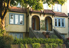 Vancouver, Bristish Columbia Bed and Breakfast: Hycroft Bed and Breakfast offers private accommodations in a choice of two beautiful suites. Located only 2 short blocks from a long strip of the city's finest shops, art galleries, restaurants, coffee shops, day spas and live theatre.
