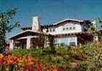 Orchard Hill Country Inn is a casually elegant inn located in the historic district of Julian, California, a turn-of-the-centry gold mining boom town in San Diego County.