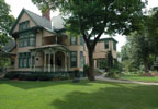 The Victorian romance of The Oliver Inn Bed & Breakfast reflects the lives and times of South Bend's most famous families, the Studebakers (wagons & automobiles) and the Olivers (the world-famous Oliver Chilled Plow and tractors).