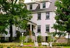 Guerrant Mountain Mission Bed & Breakfast is located in Winchester, Kentucky only a few miles east of Lexington.
