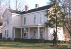 Bardstown, Kentucky (KY) Bed & Breakfast: 1820 Home on Historic register in beautiful Bardstown Kentucky, Home of Stephen Foster Musical. Five rooms with King and Queen beds, private baths, central air and TV/VCR/cable. Full Country Gourmet Breakfast served on the garden terrace. Come see our beautiful gardens, ponds, and fountains. Homemade cookies and snacks available all the time.