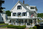 Boothbay, Maine Bed and Breakfast: We invite you to enjoy the relaxing atmosphere of the Maine Coast at the Harborage Inn. Our family-run business has welcomed many guests who return year after year. We look forward to welcoming you!