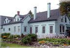 Searsport, Maine (ME) Bed & Breakfast: We offer four beautifully decorated guest rooms with private baths and air-conditioning. There are two king-size rooms (one with Jacuzzi tub), and a queen room with trundle bed that attaches to a double room for a comfortable family suite. Our lounge is equipped with cable TV and a selection of movies and board games. Popcorn and drinks are available at your convenience in the lounge area so that you can relax after a day enjoying beautiful Mid-coast Maine.