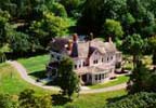 The Rand House at Random is an Historic Bed & Breakfast overlooking the city of Monticello, Minnesota.