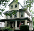 Brooklyn, New York (NY) Bed & Breakfast: Choose from two beautiful suites offering air conditioning, beautiful private bathrooms with tub and shower, deluxe mattresses and fine quality linens, tastefully appointed Victorian-style furnishings, TV with cable access, wireless internet access, and a delicious breakfast each morning.