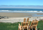 Yachats, Oregon (OR) Bed and Breakfast: Located about seven miles south of the town of Yachats, Oregon, on Highway 101, SeaQuest Inn Bed and Breakfast sits majestically on a two and a half acre slight bluff overlooking the crashing surf on the beautiful Oregon coast.