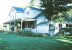 Waymart, Pennsylvania (PA) Bed & Breakfast: An 1880's restored farm house B&B, two rooms with baths, in ground pool in season, antique shop on premise. Fifty scenic acres, box stalls and turn out available. Horses must have current Coggins.