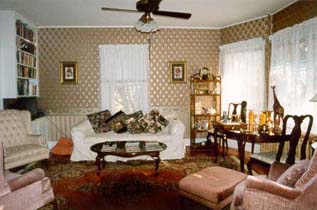Chestnut Inn Bed & Breakfast<br>
Newport, Rhode Island